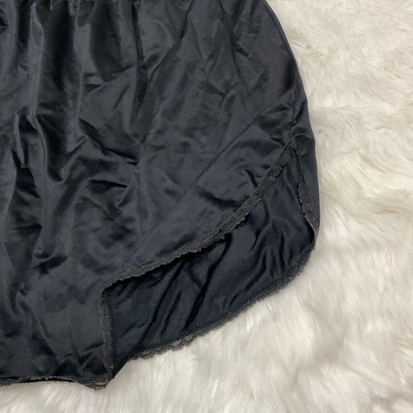 90s Vintage Vanity Fair Black Slip Skirt - Picture 3 of 9